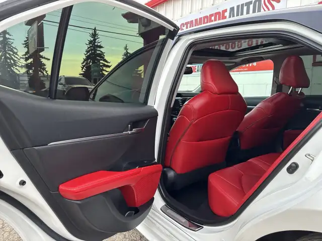 2019 Toyota Camry XSE | RED LEATHER INTERIOR | HEATED SEATS | SU in Cars & Trucks in Calgary - Image 18