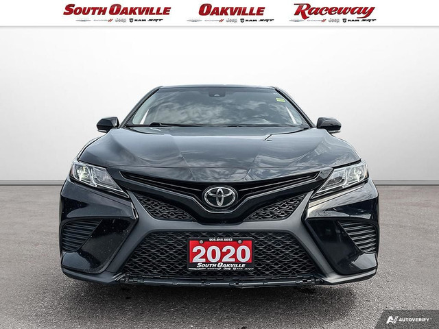 2020 Toyota Camry SE | BACKUP CAMERA | JUST TRADED | GOOD ON GAS in Cars & Trucks in Oakville / Halton Region - Image 2