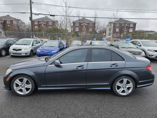 2010 MERCEDES-BENZ C-Class C300 4MATIC Luxury in Cars & Trucks in West Island - Image 3