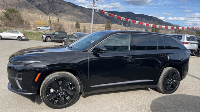 2024 Jeep Wagoneer S Launch Edition - Fast Charging in Cars & Trucks in Kamloops - Image 3