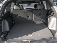 This Jeep Grand Cherokee has a dependable Regular Unleaded V-6 3.6 L/220 engine powering this Automa... (image 8)
