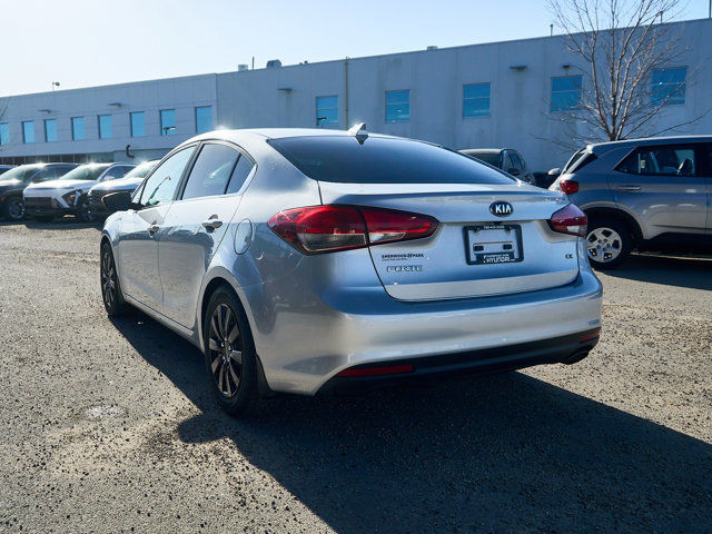 2018 Kia Forte EX | Backup Cam | Keyless Entry | Heated Seats in Cars & Trucks in Edmonton - Image 3