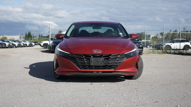 2022 Hyundai Elantra Preferred IVT w/Sun & Tech Package in Cars & Trucks in Guelph - Image 2