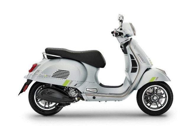 2023 PIAGGIO GTS 300 HPE Super Tech in Scooters & Pocket Bikes in Saguenay
