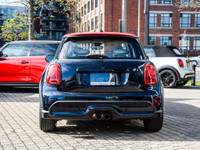 No Accidents, Single Owner Vehicle. Premier+ Line 2.0, Black Roof & Mirror Caps, and Electric Front... (image 4)