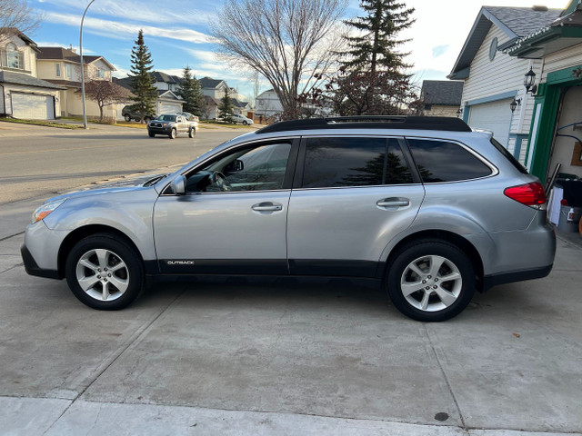 2013 Subaru Outback 2.5i/Manual transmission/Sunroof/Warranty!! in Cars & Trucks in Calgary - Image 3