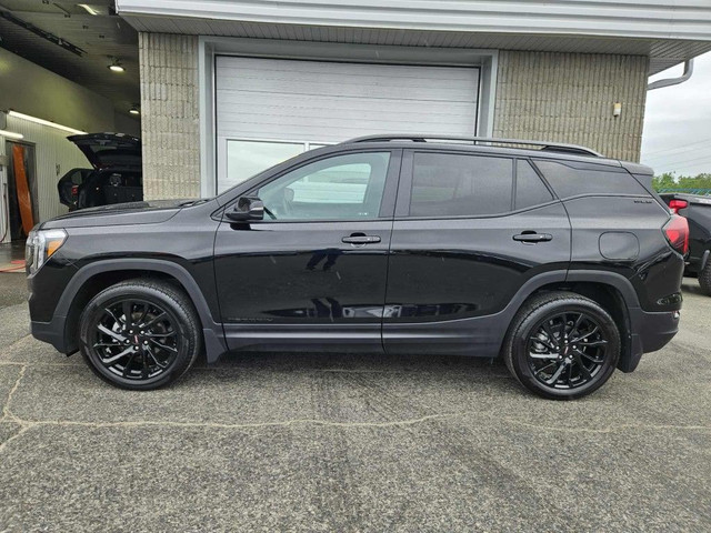 2023 GMC TERRAIN SLE AWD ELEVATION, SLE, AWD, SIEGES CHAUFFANTS, in Cars & Trucks in Shawinigan - Image 2