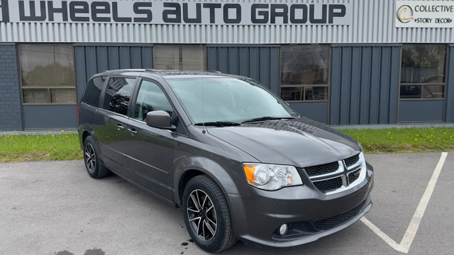 2017 Dodge Grand Caravan SXT Premium Plus in Cars & Trucks in St. Catharines - Image 3