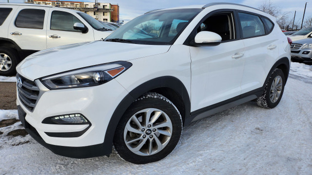 2018 Hyundai Tucson Premium AWD, HEATED SEATS, HEATED STEERING,  in Cars & Trucks in Calgary - Image 3