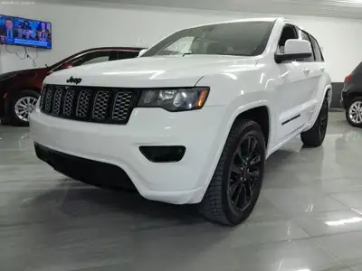 Superbe Jeep Grand Cherokee Altitude 2021 avec 180 879 kilomètres certifié, financement facile dispo...