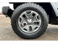 COME SEE WHY ''NOBODY BEATS A DEAL FROM PEEL!'' Your Source for ALL make and models used cars and tr... (image 7)