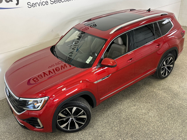 2024 Volkswagen Atlas 2.0 TSI Execline EXECLINE/9000KM/7 PASS... in Cars & Trucks in Belleville - Image 2