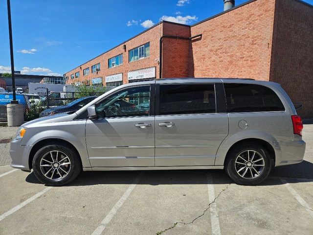 2017 Dodge Grand Caravan SXT Premium Plus in Cars & Trucks in City of Toronto - Image 2
