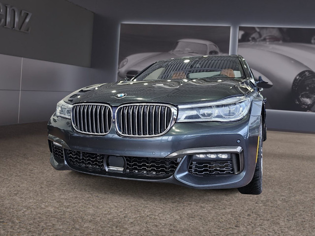 2019 BMW 7 Series 750i xDrive Navigation, Toit ouvrant, Radio sa in Cars & Trucks in Québec City - Image 2
