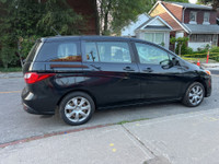 2017 Mazda MAZDA5 GS Compact Multi-Purpose | Family-Friendly Versatility Enjoy the convenience of a... (image 4)