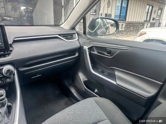2022 Toyota RAV4 LE | AWD | Heated Seats | Back Up Cam in Cars & Trucks in Saskatoon - Image 29