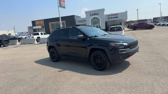 2019 Jeep Cherokee in Cars & Trucks in Edmonton - Image 2