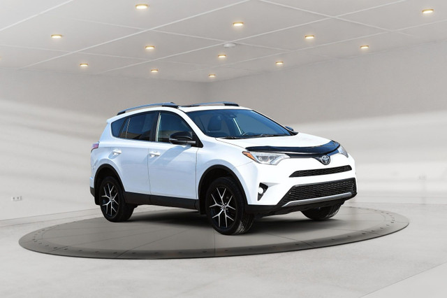 2017 Toyota RAV4 SE + CUIR + TOIT OUVRANT LIQUIDATION in Cars & Trucks in Longueuil / South Shore - Image 3