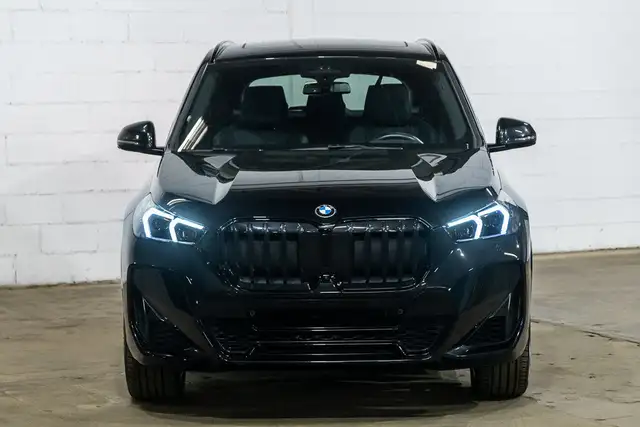 2023 BMW X1 xDrive28i | Premium Amélioré | M Sport in Cars & Trucks in City of Montréal - Image 3