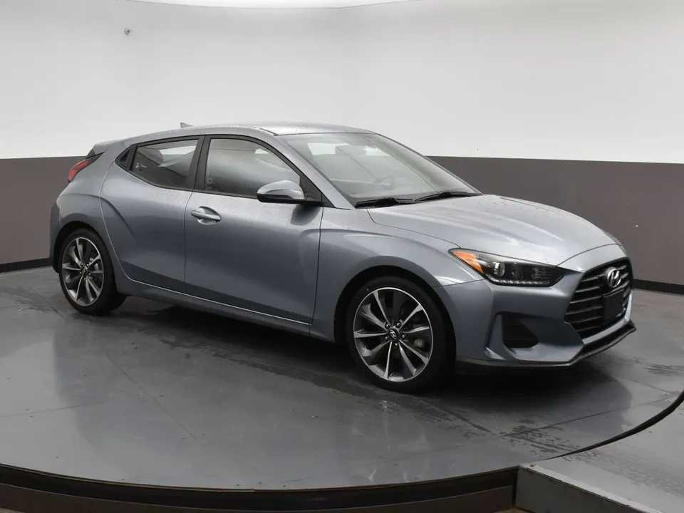 2019 Hyundai Veloster GL