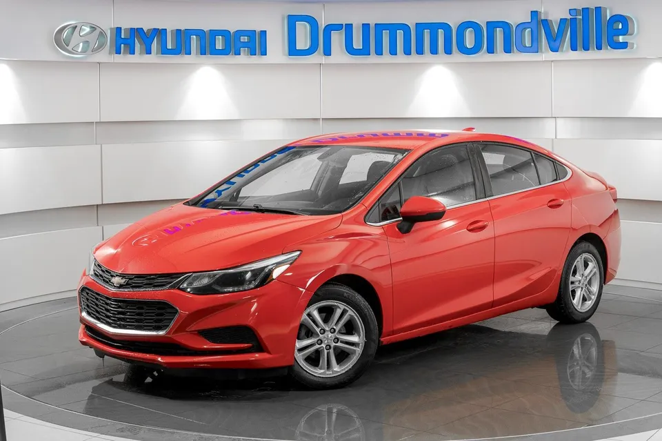 CHEVROLET CRUZE LT 2018 + CAMERA + A/C + MAGS + CRUISE + WOW !!
