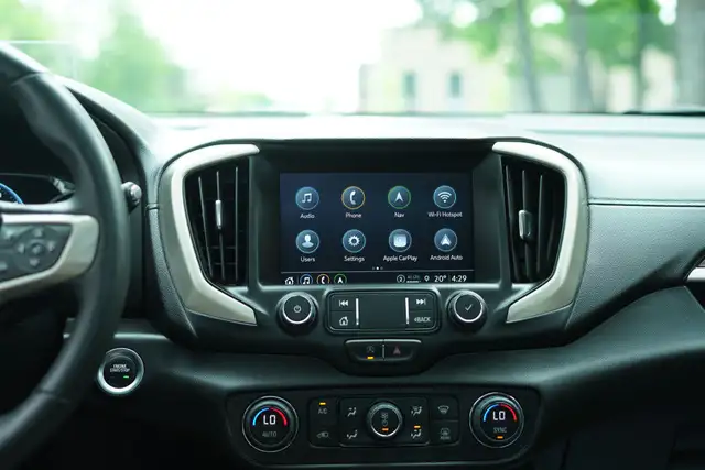 2024 GMC Terrain Denali AWD, Sunroof, Navigation. in Cars & Trucks in Oakville / Halton Region - Image 23