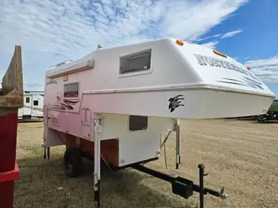 2011 Northern Lite 9.6 Truck Camper Comfort in Any Climate! 2011 Northern Lite Classic Series Camper...