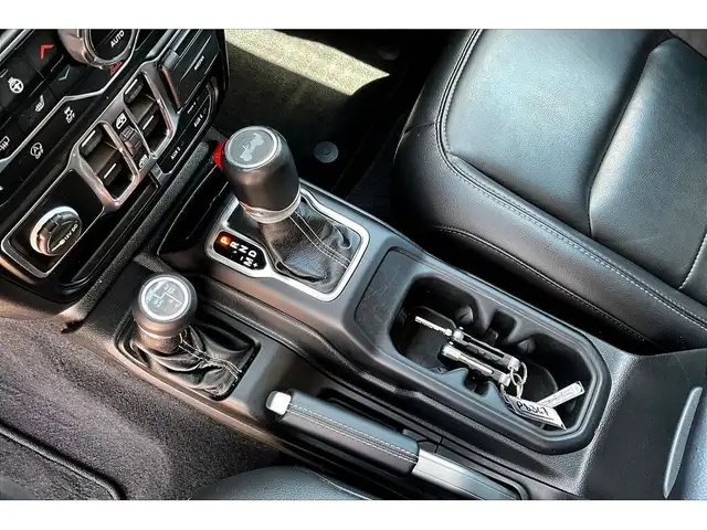2022 Jeep Wrangler Sahara | Heated Leather | Alpine | Tow Pkg |  in Cars & Trucks in Mississauga / Peel Region - Image 15
