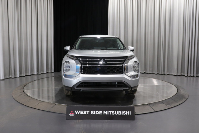 2025 Mitsubishi Outlander ES in Cars & Trucks in Edmonton - Image 2
