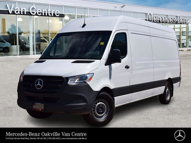 2022 Mercedes-Benz Sprinter Cargo Van in Cars & Trucks in Oakville / Halton Region