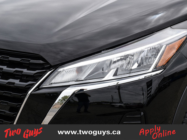 2023 Nissan Kicks SV Special Edition | Htd Cloth | CarPlay | in Cars & Trucks in St. Catharines - Image 4