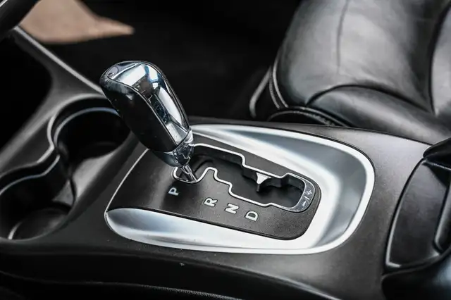 2018 Dodge Journey GT Awd 4X4 / 3.6L V6 / Cuir / Volant Chauffan in Cars & Trucks in City of Montréal - Image 22