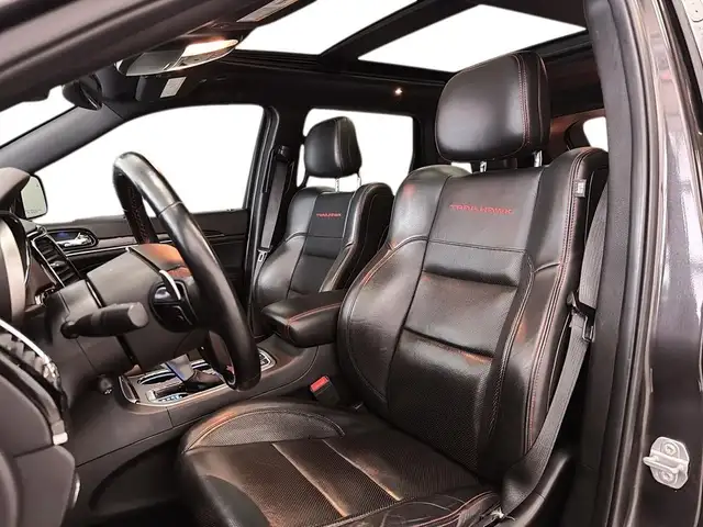2020 Jeep Grand Cherokee Trailhawk 4x4 Toit pano Suspension ajus in Cars & Trucks in Laval / North Shore - Image 10