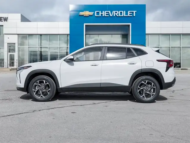 2025 Chevrolet Trax LT in Cars & Trucks in Mississauga / Peel Region - Image 4