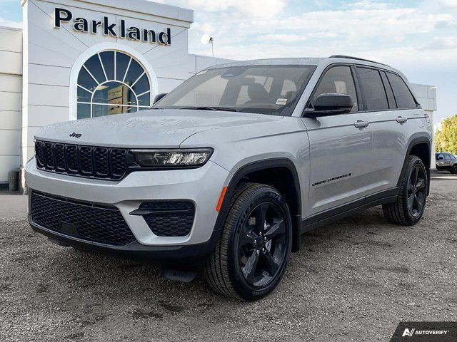 2024 Jeep Grand Cherokee Altitude 4x4 Sunroof Nav Capable in Cars & Trucks in St. Albert