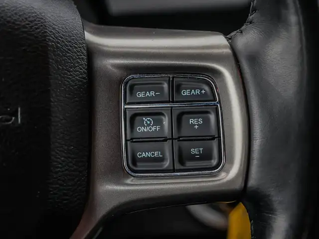 2021 RAM 1500 Classic SLT Warlock | GPS | Park Senses | Back-... in Cars & Trucks in London - Image 6