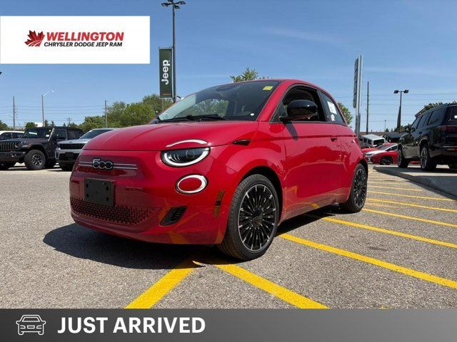 2025 FIAT 500e (RED) Edition | Navigation | Lane Departure in Cars & Trucks in Guelph