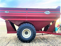 2010 J&M 1050 Grain Cart