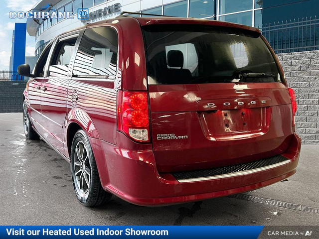 2016 Dodge Grand Caravan SXT Premium Plus | 2 Sets of Tires in Cars & Trucks in Calgary - Image 4