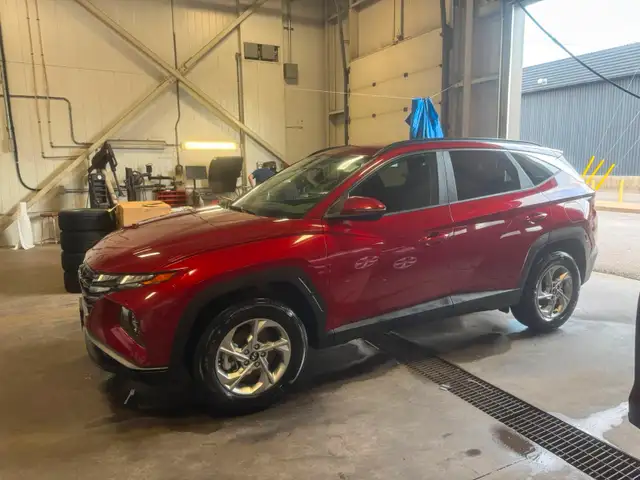 2024 Hyundai Tucson Preferred All-Wheel Drive Confidence. Tech Y in Cars & Trucks in Ottawa - Image 2