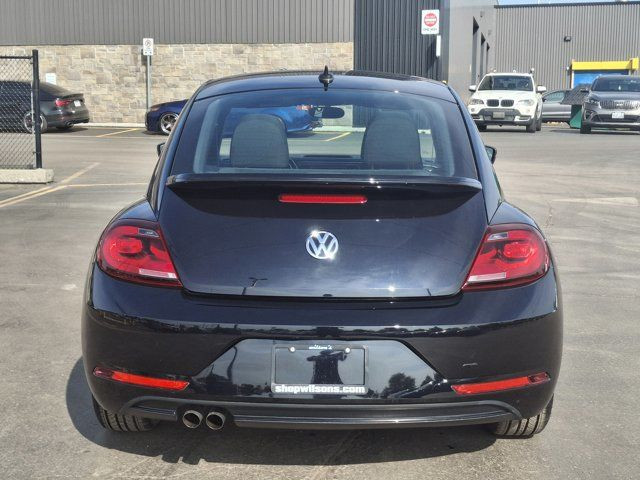 2017 Volkswagen Beetle Coupe Trendline | Rare Manual ! in Cars & Trucks in Guelph - Image 4