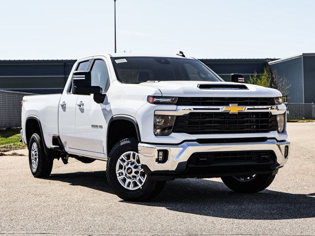 2025 Chevrolet Silverado 2500HD LT in Cars & Trucks in Strathcona County - Image 2