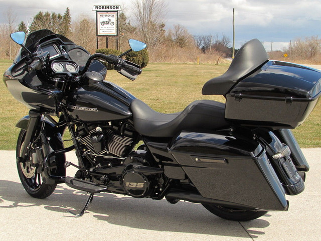  2018 Harley-Davidson FLTRXS Road Glide Special Screamin' Eagle  in Touring in Leamington - Image 2