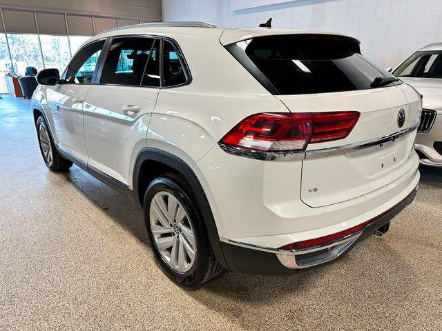 2021 Volkswagen Atlas Cross Sport 3.6 FSI Highline in Cars & Trucks in Calgary - Image 3