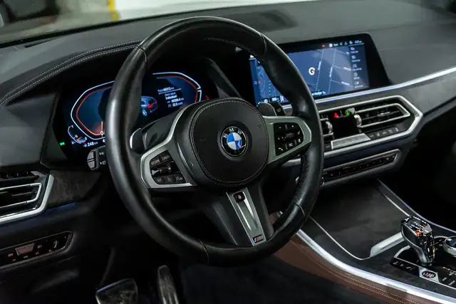2022 BMW X5 xDrive40i | Premium Enhanced | M Sport | Accès in Cars & Trucks in City of Montréal - Image 14