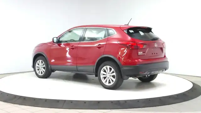 2018 Nissan Qashqai in Cars & Trucks in Lethbridge - Image 4