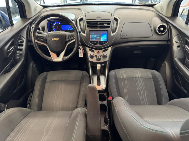2016 Chevrolet Trax LT AWD+Sunroof+Camera+A/C in Cars & Trucks in London - Image 2