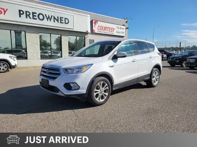 Recent Arrival! 4WD, AppLink/Apple CarPlay and Android Auto, Block heater, Emergency communication s...