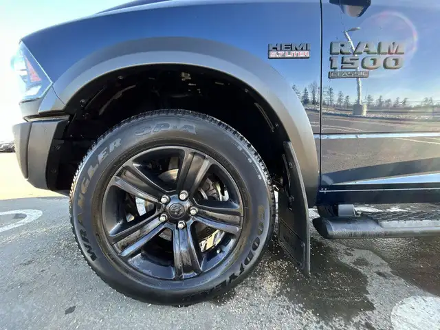 2022 Ram 1500 Classic BASE dans Autos et camions dans Ville d’Edmonton - Image 19