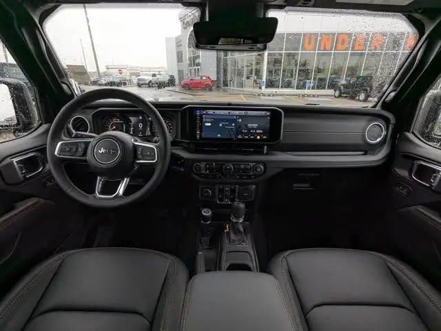 2025 Jeep Wrangler Sahara - McKinley Leather Seats - Technology in Cars & Trucks in Calgary - Image 25